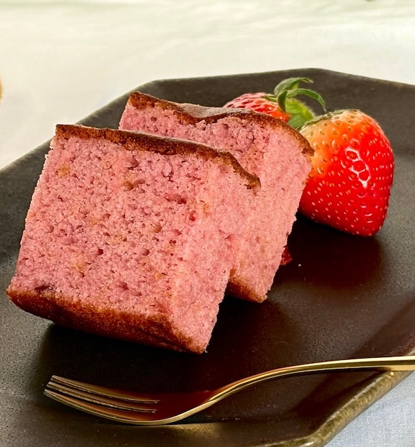 苺のカステラ